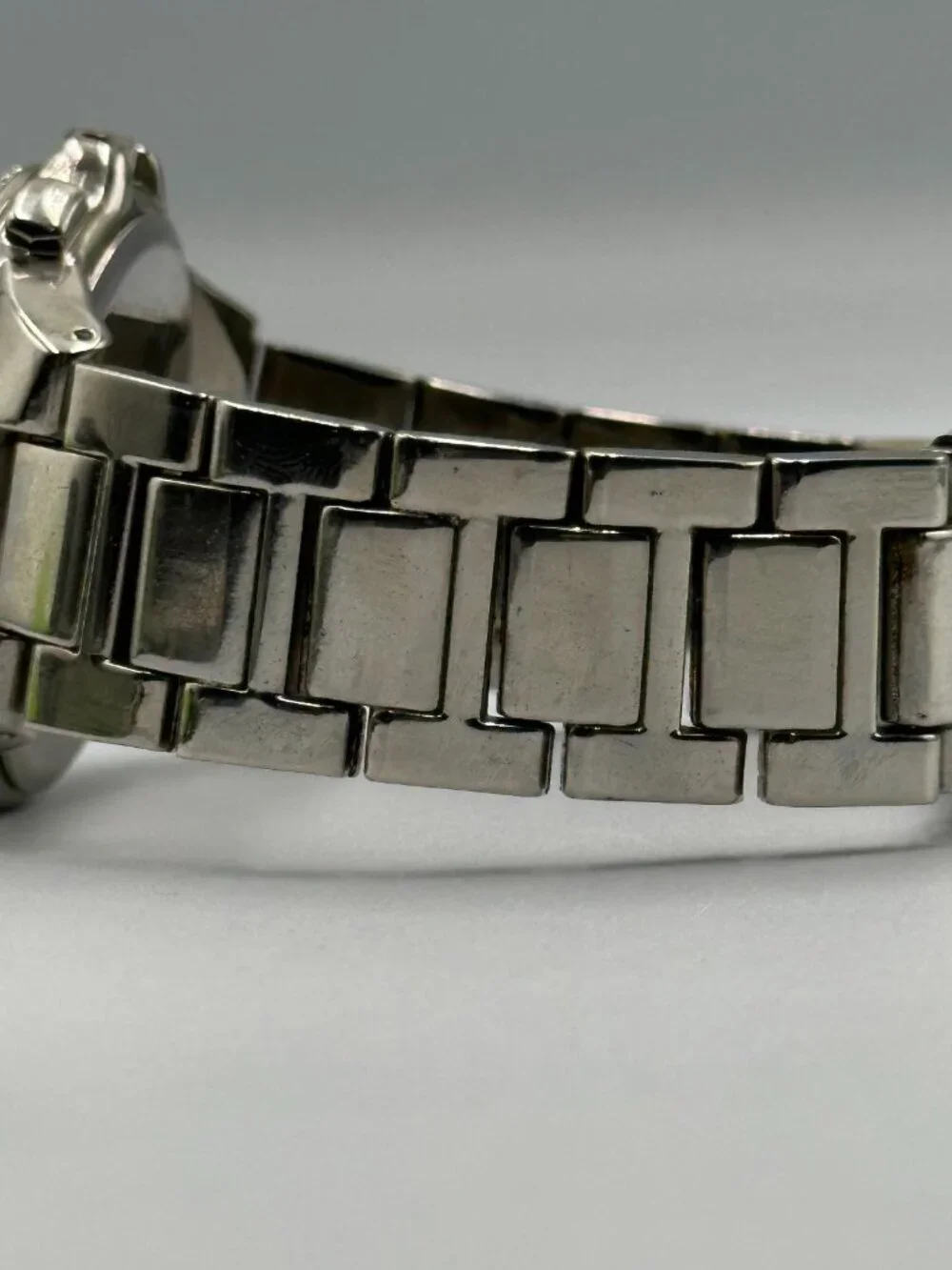 BKE Watch Women Silver Tone Crystal Bezel 40MM Round Dial New Battery 7.5 Inch